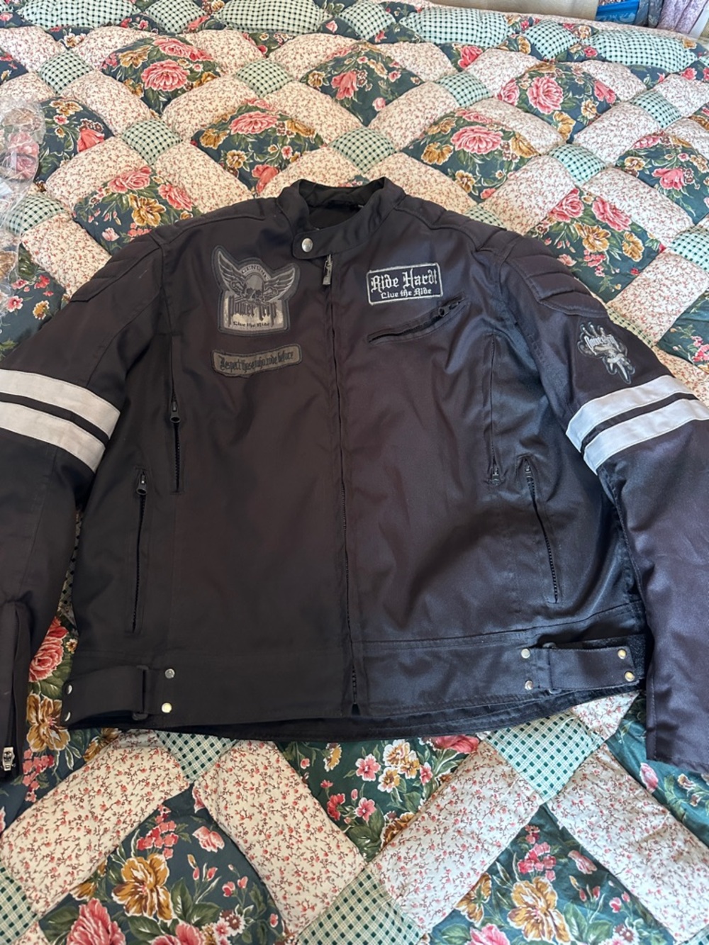 D—Men's Black Performance Riding Jacket with Reflective Stripes